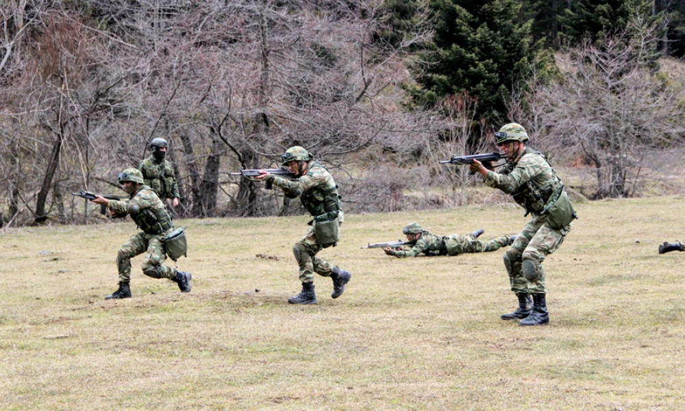 Νέα προειδοποιητικά πυρά των ΕΔ στον Έβρο - Βίντεο - Ψεύδη Άγκυρας για νεκρό μετανάστη